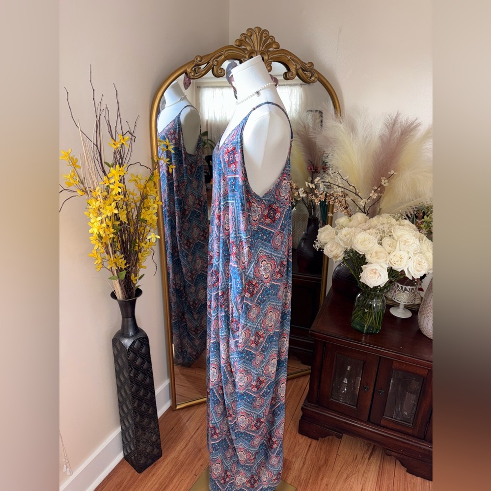 Xhiliration Bohemian Maxi Dress with Paisley Print - Picture 4 of 13